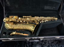 Vintage Vito Kenosha Wis Alto Saxophone in Gold Lacquer, Serial #V1079